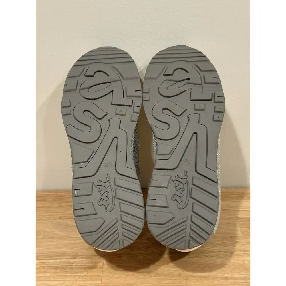 Ash lucky women’s